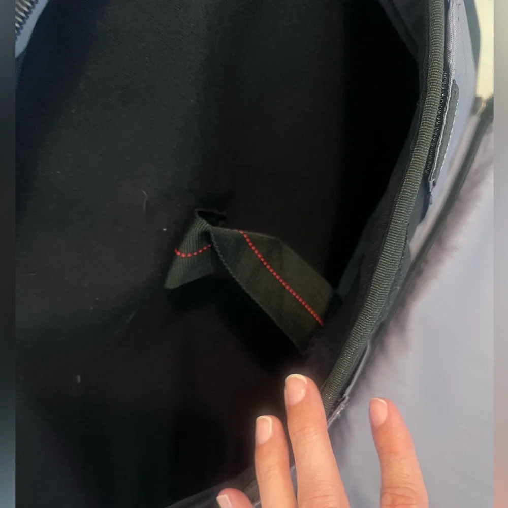 Samsonite - small, black laptop bag. Fits 13